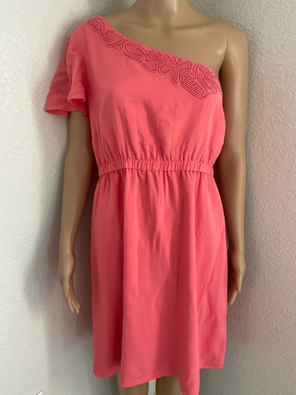 Gianni Bini Coral One-Shoulder Embroidered Trim Dress Sz L